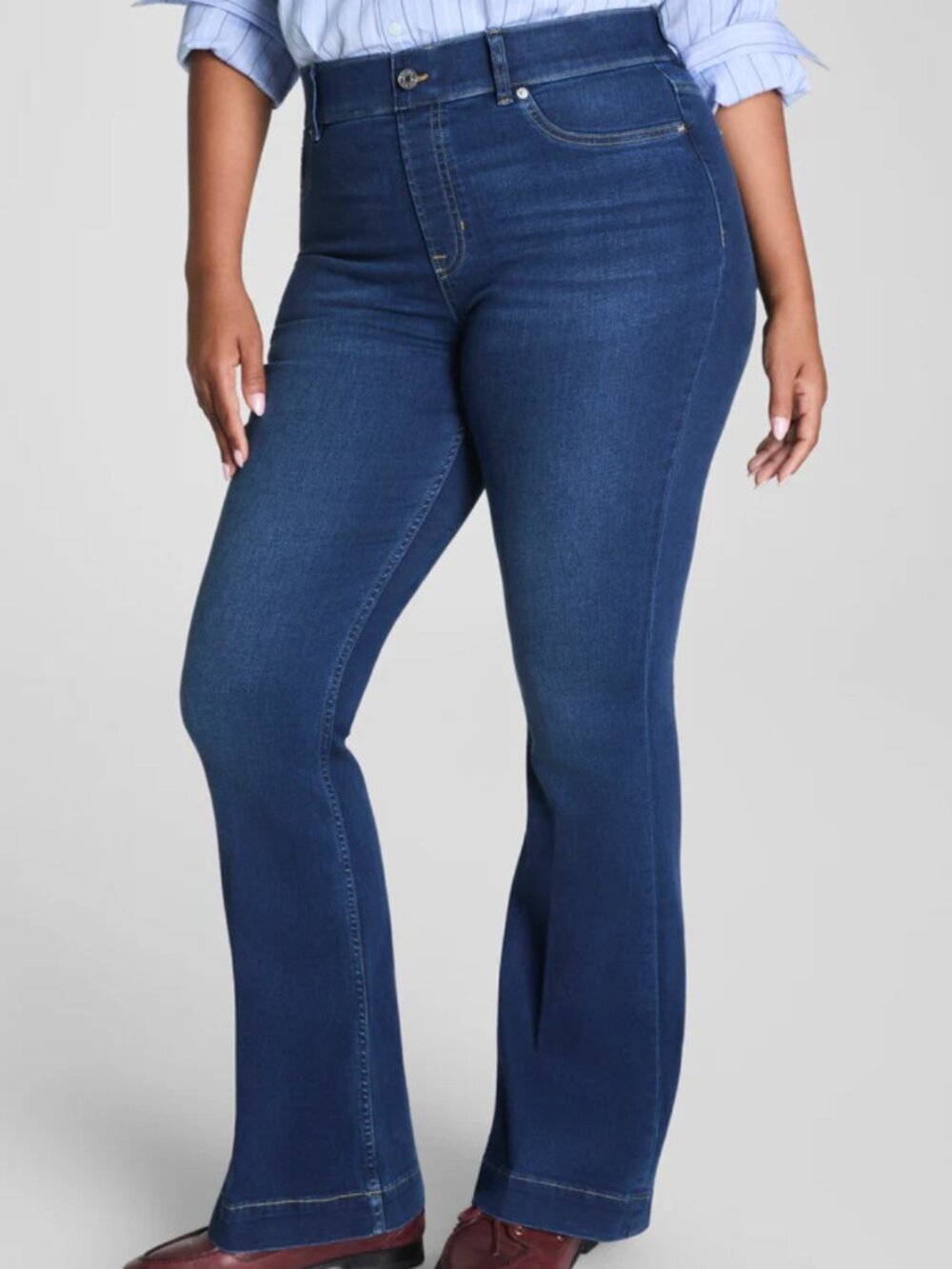 NWT Spanx SPANXshape® EveryWear Pull-On Flare Jeans